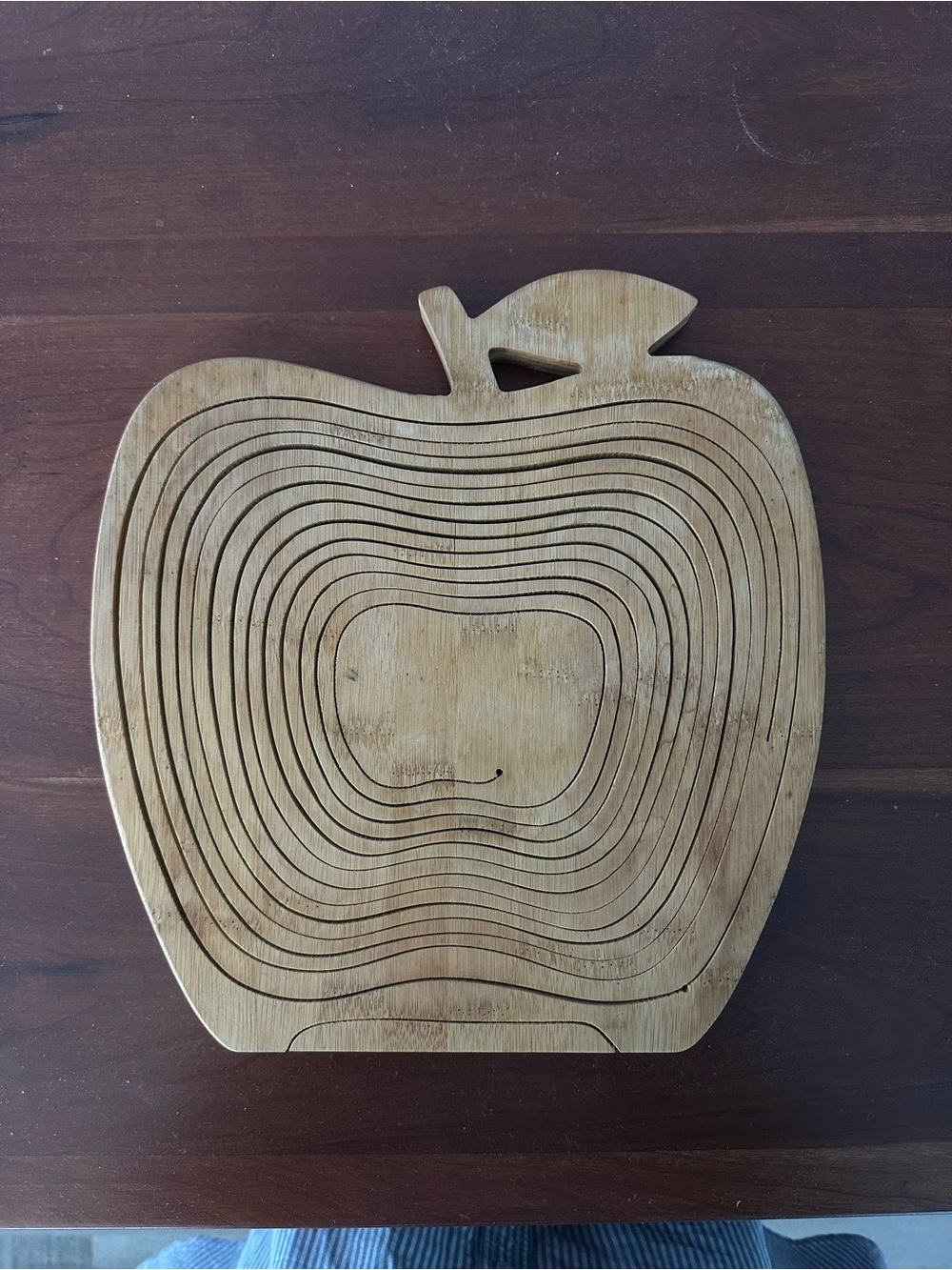 Vintage Wooden Collapsible Apple Fruit Basket - Natural Bamboo - Picture 6 of 11